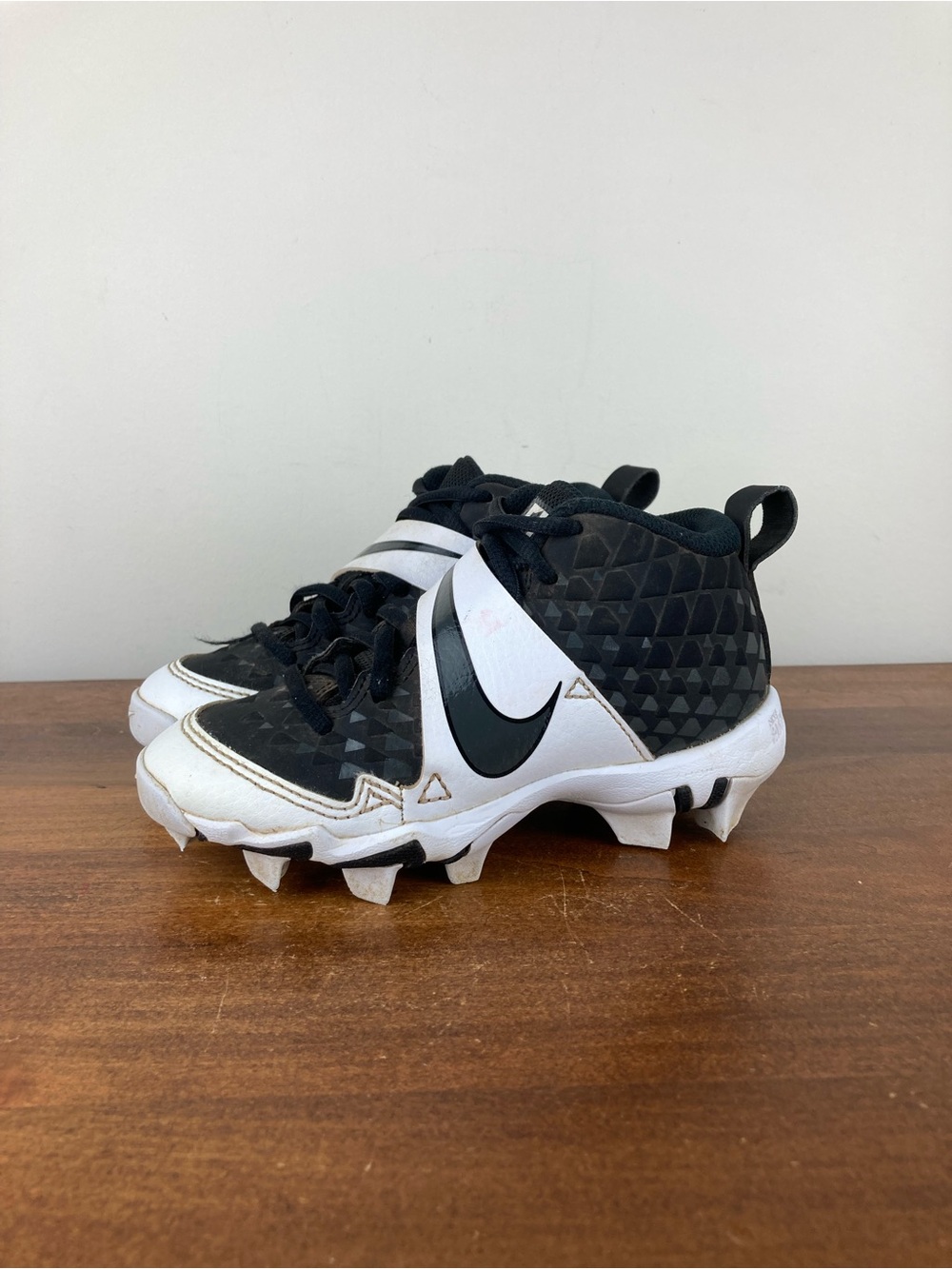 Nike Force Trout 6 Keystone Black White Baseball Cleats AT3441-002 Boys Size 11C